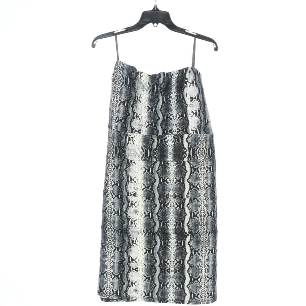 Cute Sun Dress by Jump Apparel.  Grey and white